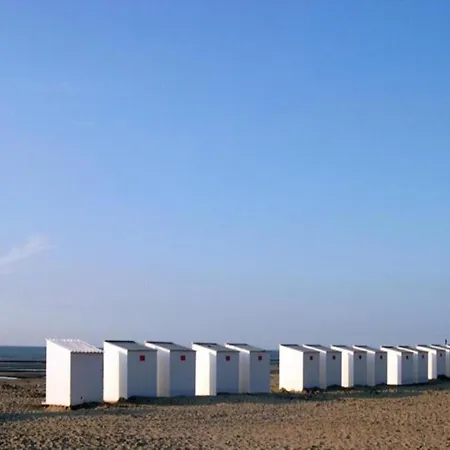 Апартаменты Spacious Coastal