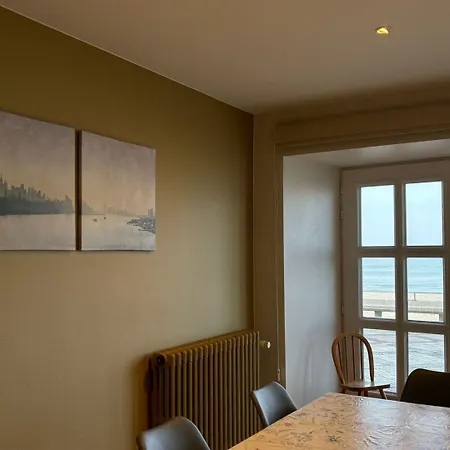 Апартаменты Spacious Coastal *