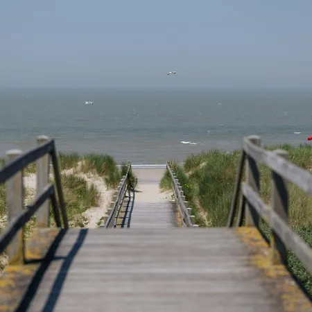 شقة Spacious Coastal